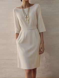 H&m Clothes Women, Elegant Lady Outfits, Over 70 Womens Fashion, Well Dressed Women Classy, Business Casual Outfits Dress, Graduation Clothes, Dresses By Style, Outfits For Short Women, Rehearsal Dinner Outfits