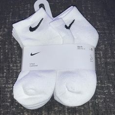 Socks For Shoes Size 10c-3y Brand New Nike White Ankle Socks Ankle Nike Socks, Nike Socks Aesthetic Outfit, Nike Socks Ankle, Nike Socks Aesthetic, Nike Socks Women, Nike Drip, Nike Ankle Socks, White Nike Socks, Slime Easy