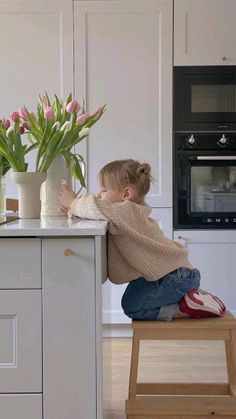 Fleurs Aesthetic, Selfie Flowers, Iphone 15pro, Toddler Girl Outfit, Baby Fits, Family Goals