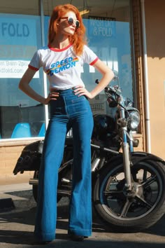 Vintage 70s inspired Speed Demon ringer Speed Demon, Fashion 1970s, Looks Pinterest, Women Graphic