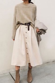 Fashion Movement, Look Zara, Cream Skirt, Boating Outfit, Elegant Fall, 가을 패션, Fashion 2020