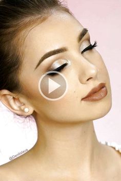 + + Shimmer Smokey Eyes With Black Line  When you want your homecoming to be big...s time for striking and unforgettab Gold Makeup Looks, Bridal Makeup Natural, Full Face Makeup, Pink Eyeshadow, Smokey Eyes