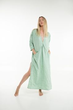 Elevate your wardrobe with the timeless charm and effortless comfort of the Shio Pure Linen Kaftan in Absinthe Green. Stylish and versatile, this linen kaftan blends sophistication with laid-back ease, making it a standout piece in your collection. **Material Crafted from 100% pure linen, the Shio Kaftan in Absinthe Green is lightweight, breathable, and incredibly soft, improving with every wash. The natural fibers ensure durability and a touch of everyday luxury, perfect for those who appreciat Women's Wardrobe Essentials, Linen Kaftan, Linen Fabrics, Linen Fashion, Absinthe, Luxury Linen, Effortless Chic, Boho Stil, Bohemian Chic