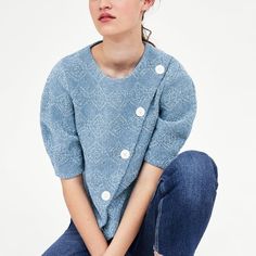 Love Diagonal Row Of Buttons... Such A Pretty Blue Color Tweed Top, Top With Buttons, Blue Tweed, Zara Top, Zara Tops, Sky Blue, Blue Sky, Blue White, Blue And White