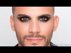 80s Glam Rock Makeup Men, Rocker Makeup Halloween, Glam Rock Makeup Men, Mens Eye Makeup, Cumbia Outfits, Gothic Makeup Men, Masculine Eye Makeup, Goth Makeup Men, Men’s Makeup