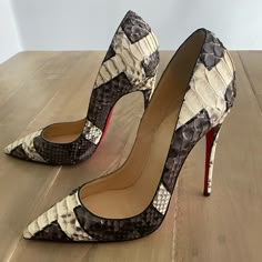 These Are Authentic Christian Louboutin Python Croisade So Kate 120 Pumps, Size 37 In Lichen. These Stunning Pumps Are Crafted Of Boldly Textured Python In Grey And White. These Have A Long Pointed Toe, A High 4.5 Inch Sharp Wrapped Heel And The Iconic Shiny Red-Lacquered Soles. Wear These Pumps For A Classic Look, Only From Christian Louboutin! Gucci Pumps, Fashion Shoes Heels, Chic Heels, So Kate, Christian Louboutin Heels, Stunning Shoes, Fancy Shoes, Unique Shoes, Gorgeous Shoes