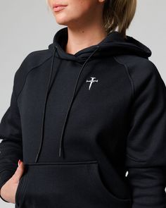 LEISURE /// Designed for maximum comfort and versatility for leisure or the gym. Built for everyday wear. Functional Fleece Sweatshirt For Gym, Functional Fleece Sweatshirt For Workout, Fleece Activewear With Adjustable Hood For Workout, Sweat Resistant Stretch Hoodie, Stretch Sweat-resistant Hooded Hoodie, Stretch Sweat Resistant Hoodie, Basic Sports Hoodie Sweatshirt, Fleece Activewear With Drawstring Hood For Workout, Fitted Activewear With Drawstring Hood For Streetwear