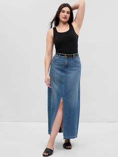 Denim Maxi Skirt with Washwell | Gap Denim Skirt Outfit Spring, Denim Skirt Trend, Black Women Business Attire, Spring Skirt Outfits, Denim Skirt Plus Size, Long Jean Skirt, Denim Maxi Skirt Outfit, Fall Festival Outfit, High Rise Denim Skirt