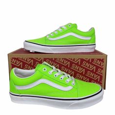 Vans Old Skool Neon Green Gecko Sneakers Women’s Size 7.5 Men’s Size 6 Gecko & True White. Lace Up, Canvas, Metal Eyelet Vans Original Waffle Soles Color: Green & White Color Might Vary Due To Lighting. Please See Sizing Chart Before Making Your Purchase. Box Not Included. New With Tags. #Vansauthentic #Vansoffthewall #Vansoldskool #Vansslipon #Skater #Surfer #Skate Green Round Toe Skate Shoes For Spring, Casual Green Skate Shoes For Spring, Green Lace-up Skate Shoes For Spring, Vans Green Round Toe Skate Shoes, Vans Green Round Toe Sneakers, Green Vans Skate Shoes With Round Toe, Vans Low-top Skate Shoes For Spring, Green Vans Sneakers With Rubber Sole, Green Vans Sneakers With Round Toe