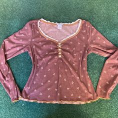 Size Xl Never Worn Purple/Red With Flowers Whimsigoth Shirt, Mia Core, Long Sleeve Crochet Top, Winter Tops For Women, Indie Clothes, Thrift Inspo, Style Bundle, Red Long Sleeve Shirt, Christmas Clothes