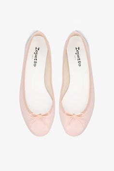 The Cendrillon ballerina, created at the request of Brigitte Bardot, is the iconic product of the Maison Repetto. A veritable dance shoe for the city, it is synonymous with comfort and elegance. Slightly indented, its shape will reveal your feet with grace and femininity. Repetto Ballet Flats Pink, Pink Ballerina Flats, Formal Ballet Flats, Pink Low Heel Ballet Flats For Formal Occasions, Formal Pink Low Heel Ballet Flats, Elegant Pink Flats With Rubber Sole, Elegant Pink Flats With Removable Insole, Pink Ballet Flats With Leather Sole, Chic Pink Ballet Flats For Evening