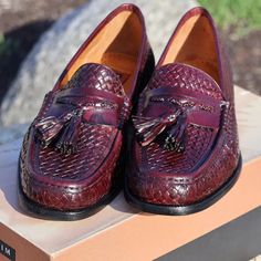 Stunning Woven Leather Loafers From Florsheim! Braided Rope At Vamp Winds Through The Open Penny Slot To Two Display 2 Tassels. Official Color Is Wine; Looks Like A Deep Mahogany Wine Color. Leather Insole And Lining. Sewn On Leather Outsole. Heel Height Is 1 Inch With A 0.25 Inch Platform. Made In Italy. Size 10 D. New In Box. A Few Minor Flaws, Probably A Bit Dry. Most Likely Removable/Restorable With A Little Tlc. Item Is Part Of A Very Large Shoe Collection; It May Have Been In Storage For A Casual Plain Toe Tassel Loafers For Galas, Casual Tassel Loafers With Plain Toe For Galas, Spring Wingtip Tassel Loafers With Leather Sole, Classic Tassel Loafers For Spring Galas, Spring Tassel Loafers With Rubber Sole And Plain Toe, Casual Wingtip Tassel Loafers For Fall, Casual Tassel Loafers With Wingtip For Fall, Casual Dress Shoes For Spring Galas, Casual Burgundy Loafers With Leather Sole