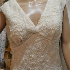 Full Length Gown/Dress Fully Lined With Built In Bra Ivory Size 6 New Never Worn Marina Dress, Full Length Gowns, Dress Gown, Gown Dress, Size 6 Dress, Ivory Lace, Gowns Dresses, Full Length, Built In