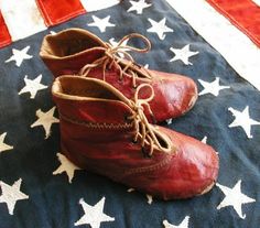 Antique Shoes, Shoe Maker, Crows Nest, Let Freedom Ring, Americana Decor, Home Of The Brave, Old Shoes, Shoes Vintage, Vintage Couture