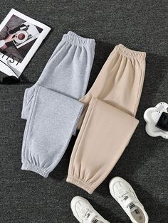 Tween Girl Casual Elastic Waist Sweatpants 2pcs Apricot     Plain  Non-Stretch  Tween Girls Clothing, size features are:Bust: ,Length: ,Sleeve Length: White Tracksuit, Girl Sweatpants, Pocket Sweatpants, Sweatpants Set, Modieuze Outfits, Elastic Waist Pants, Casual Black, Casual Girl, Sleepwear Women