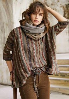 Nomad Fashion, Peruvian Connection, Slow Fashion Movement, Winter Boho, Retro Mode, Autumn Outfits, Conscious Fashion, Fashion Over 40, Custom Dresses