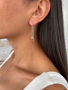 Silver 925 Long Threader Earring, Rose Gold Chain Threader Teardrop Earring, Long Chain Threader Earring, Pear Cz Long Earring, One piece Our pieces of jewelry are made with 925 Sterling silver, and you have the option to have it plated with Rose Gold color. All jewelry are handmade designed with meticulous workmanship and artistry. Match our jewelry with your personality and stand-out from the rest. Be different, be unique, be elegant with MI ALMA FASHION JEWELRY. ♥ **THE PRICE IS FOR ONE PIECE Gold Long Chain, Chain Threader Earrings, Earring Long, Long Earring, Earring Silver, Rose Gold Chain, Threader Earrings, Rose Gold Color, Long Chain