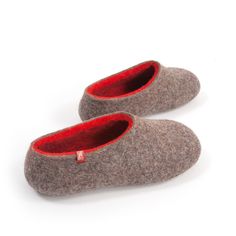 A pair of eco house shoes, womens clogs, hand felted slippers by Wooppers woolen slippers. Natural organic sheep wool on the outside and soft red merino for the interior bright or dark. Please choose your shade. Soft but sturdy, natural and seamless, Wooppers are the best choice for your feet. SIZES WE NEED TO KNOW YOUR SIZE WITH YOUR ORDER. We make all sizes from women's EU 35 - UK 3 - US 5 up to EU 43 - UK 10 - US 12. Do not order bigger size than your normal moccasins. Ideally drop us a note Felted Wool Slippers, Liquid Rubber, Wool Slippers, Felted Slippers, Slippers For Women, Soft Red, Eco House, Hand Felted, Natural Latex