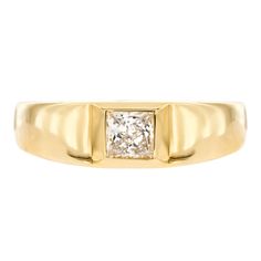 A bespoke 0.70 Carat Princess Cut White Diamond Men's Signet Style ring is set in 18 Karat Yellow Gold with filigree designs on the inside of the shank. Size UK - S, US - 9 1/2, color H/I clarity SI1. This ring is available in other Diamond weights and can be made in different sizes upon request, it can also be ordered in various gemstones, Rose and White Gold. British Hallmarked by the London Assay Office. Princes Cut, Gold Signet Ring, Men Diamond Ring, Filigree Design, Signet Ring, Princess Cut, White Diamond, Diamond Rings, Or Rose