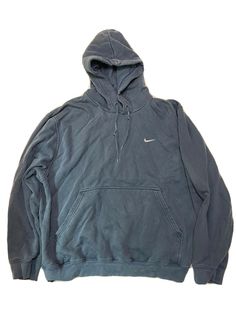 Vintage Vtg Nike Logo Check Hoodie Sweatshirt Sz Medium Pullover Blue Men’s. Condition is pre owned Shipped fast with USPS priority mail Hoodies Nike Vintage, Vintage Crew Hoodie For Winter, Vintage Blue Hoodie For Sports, Vintage Crew Neck Winter Hoodie, Vintage Winter Crew Hoodie, Vintage Hoodie Outfit, 2000s Hoodie, Guys Hoodies, Christmas Loft