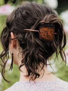 Leather Hair Tie, Leather Hair Barrette With Stick, Leather Hair Clips, Different Hair Lengths, Leather Hair Accessories, Flower Hair Pins, Boring Hair, Hair Slide, Hair Stick