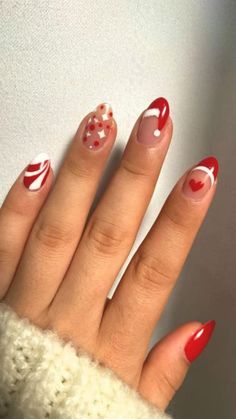 23+ Gorgeous Christmas Nails For Short Nails Ongles Gel Violet, Red Christmas Nails, Cute Simple Nails, Cute Christmas Nails, Christmas Nails Easy, Christmas Gel Nails, Summery Nails, Red Nail Designs