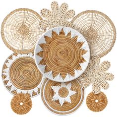 wicker plates and placemats are arranged in the shape of sunflowers