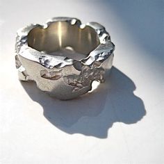 Jewelry School, Rock Ring, Jewellery Inspiration, Silver Jewelry Design, Men's Wedding Ring, Funky Jewelry, Covent Garden