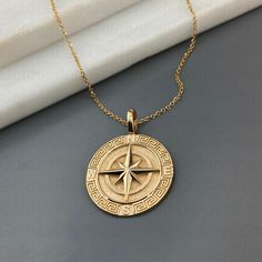 Unique Gold Pendant For Men, Gold Pendants For Men, Gold Cost, Gold Jewelry Prom, Gold Necklace For Men, Mens Necklace Pendant, Jewellery Design Sketches, Pendant Necklace Simple, Gold Chain Design