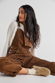 A corduroy version of our favorite Ziggy Overalls, featured in a classic bib-and-brace silhouette with tapered legs and relaxed, slouchy fit.* Functional bib pocket* Side and back pockets* Adjustable straps* Side button closures Cord Overalls, Granola Outfits, Overalls Outfits, Overall Outfit, Overalls Outfit, Skandinavian Fashion, Populaire Outfits, Spring Look, Granola Girl