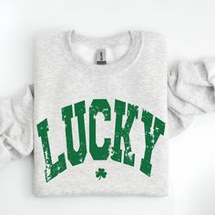 Trendy Sweatshirt you will absolutely love! TRUE TO SIZE but you could size up 1-2 sizes for the super oversized look. UNISEX Sweatshirt These sweatshirts are soooo soft on the inside! 50% Cotton 50% Polyester. Regular Unisex cut and true to size. If you want to get an oversized look please size up 1 to 2 sizes! St Patricks Shirt, St. Patrick's Day Crafts, Etsy Clothes, Sweatshirt Graphic, Sweatshirt Trendy, Lucky Shirt, Saint Patricks, Shirt Embroidery, Gildan Sweatshirts