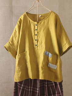 SPU:E5TSH5B140BSleeve Type:Short SleeveThickness:Mid-weightMaterial:Cotton,PolyesterNeckline:O-neckStyle:CasualTheme:Spring/Fall,SummerColor:Yellow,Beige,GreenSize:One-sizeSleeve Length (cm):One-size:37Length (cm):One-size:62Bust (cm):One-size:126Size ChartSizeSleeve LengthLengthBustcminchcminchcminchOne-size3714.66224.412649.6 Linen Outfits For Women, Linen Outfits, Linen Outfit, Pocket Blouse, Outfit Chic, Outfits Chic, Summer Linen, Vintage Button, Vintage Buttons