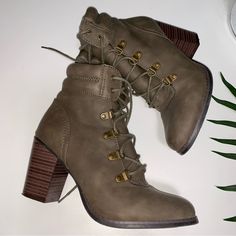 //New// Beautiful Boots Size 7 Green Military // Olive Green // Khaki With Original Box Trendy Lace-up Ankle Boots With Stacked Heel, Casual Lace-up Heeled Boots For Spring, Casual High Heel Martin Boots With Padded Ankle, Casual Pointed Toe Combat Boots For Fall, Winter High Ankle Lace-up Boots With Stacked Heel, Khaki Round Toe Boots For Spring, Lace-up Ankle Boots With Stacked Heel, Khaki Lace-up Boots For Spring, Casual Mid-calf Boots With Reinforced Block Heel