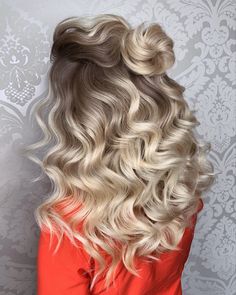 Quince Hairstyles, Hair Dye Colors, Sewing Basics, Fashion 2020, Hair Highlights, Hair Tutorial, Dyed Hair, Hair Stylist, Blonde Hair