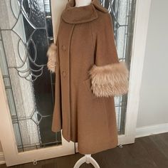 Wool Mohair With Intact Lining And Original Buttons. Features A Double Cuff Of Fox Fur. 1960s Coat, Lilli Ann, Coats Vintage, Double Cuff, Fox Fur, Fox, Jackets & Coats, Jackets For Women, Size 10