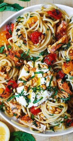 Lemon Butter Garlic Chicken Pasta with Roasted Cherry Tomatoes and Burrata Cheese. Chicken Spaghetti With Burrata, Chicken And Burrata, Fun Dinner Ideas For Couples, Burrata Spaghetti, Spaghetti With Burrata, Lemon Butter Garlic Sauce, Spaghetti Dishes, Butter Garlic Sauce, Gray Stuff