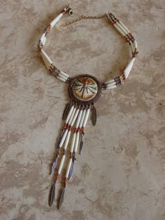 HK Native American Beaded Choker, Native American Jewelry Diy, Clay Dragonfly, Bone Choker, Native American Jewellery, Native American Beadwork Patterns, Seed Bead Jewelry Patterns, Beaded Jewelry Earrings, Bone Jewelry