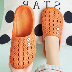 Category:Slippers,Sandals; Upper Materials:PVC; Season:Summer; Heel Type:Flat Heel; Gender:Women's; Toe Shape:Round Toe; Style:Casual,Comfort,Fashion,Minimalism; Heel Height(inch):<1; Outsole Materials:PVC; Occasion:Daily,Home,Outdoor; Closure Type:Loafer; Pattern:Solid Color; Listing Date:07/21/2023; Production mode:External procurement; 2024 Trends:Comfort Shoes,House Slippers; Foot Length:; Foot Width:; SizeChart1_ID:2:184043; Size chart date source:Provided by Supplier. Casual Non-slip Flat Slippers, Non-slip Synthetic Closed Toe Platform Slippers, Summer Open Toe Non-slip Clogs, Flat Sandals For Beach In Summer, Closed Toe Platform Slippers For Vacation, Casual Flat Bottom Sandals For Spring, Closed Toe Platform Slippers, Casual Flat Sandals For Spring, Vacation Slip-on Synthetic Clogs