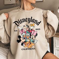 Disney Trip Outfits, Vacay Mode, Trip Outfits, Shirt Png, California Adventure, Disney Trips, Grafik Design, Family Vacation, Family Travel