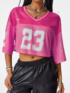 Pink Tshirt, Zumba, Shirt Ideas, Sports Shirts, Christmas List, Fashion Online Shop, Online Fashion, Printed Shorts, All Fashion