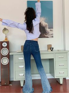 ❤︎ gradient color flare jeans❤︎

⚠️It takes about 3 weeks to ship the product. Gradient Color, It Takes, Flare Pants, 3 Weeks, Flare Jeans, Contrasting Colors, Trousers, High Waisted, Pants