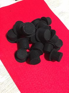 Set of 20 black mini top hats . Discounted price for buying 20 ! Mini Top Hats, Mini Hats, Mini Top Hat, Top Hats, Mini Top, From Santa, Top Hat, Santa Maria, Black Mini