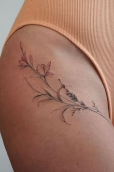 Cool tats Unique small tattoos Aesthetic tattoos Pretty tattoos Mini tats #Cooltats #Uniquesmalltattoos #Aesthetictattoos #Prettytattoos #Minitats Inner Thigh Hip Tattoo, Underbreast Tattoo Fine Line, Large Lavender Tattoo, Fine Line Flower Hip Tattoo, Hip Flexor Tattoo, Flower Tattoos Sternum, December Birth Flower Spine Tattoo, Fine Line Ribcage Tattoo, Leg Tattoos Women Fine Line