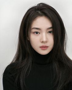 Korean Portrait Photography, Natural Model Makeup, Make Up Natural Look, Korean Photoshoot, Profile Photography, Cute Eyeshadow Looks, Aesthetic People, Maquillaje Natural