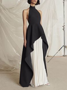 Original Sleeveless Irregularity Solid Color High-Neck T-Shirt Top & Pleated Skirt Bottom Two Pieces Set BLACK-M Halter Evening Dress, Alternative Wedding Dresses, Halter Gown, Pleated Long Skirt, Top Skirt Set, Looks Black, Long Skirts, Minimal Chic, Alternative Wedding