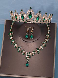 4pcs Elegant Rhinestone & Rhinestone Crystal Queen Crowns With Necklace Set For Wedding, Prom, Party, Baroque Style Royal Tiaras Army Green Casual,Elegant   Zinc Alloy    All Wedding & Event, size features are:Bust: ,Length: ,Sleeve Length: Emerald Green Necklace Set, Prom Crown Tiaras, Quinceanera Emerald Green Crown, Gold And Green Crown, Emerald Green And Gold Quince Crown, Green Quince Jewelry, Emerald Green Quinceanera Decorations, Green Quince Tiara, Emerald Green Quince Crown