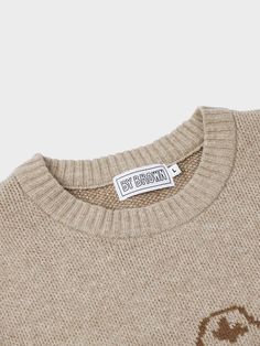 Overview:BROWN dreams of a cozy day for everyone. Meet Made by BROWN 23 F/W Collection full of those warm wishes. This knit pullover features a hand-drawn detail image of BROWN.Product Description:LINE FRIENDS Made by BROWN Drawing Knit BeigeMaterial:Wool 50%, Nylon 35%, Polyester 15% Wash Instructions:Do not wash. Dry cleaning only. Product or Package Size (inch): SIZE SHOULDER CHEST WIDTH SLEEVE LENGTH OVERALL LENGTH S 18.7" 21.3" 23.7" 26.8" M 19.3" 22.1" 24.3" 27.6" L 19.9" 22.9" 24.9" 28.4" Brown Drawing, Cozy Day, Line Friends, Knit Pullover, 8 M, Knitted Pullover, For Everyone, Hand Drawn, Overalls