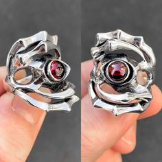 made by Strange Freak Designs SFD-GR-004-Garnet SILVER GEEKS, Limited spiral claw creature stone ring dark fantasy made in JAPAN if you want other ring gauge please contact us. Gothic Claw Shaped Metal Rings, Gothic Claw Rings As Gift, Unique Claw-shaped Metal Rings, Unique Claw Shaped Metal Rings, Red Band, Silver Work, Brass Pendant, Stone Ring, Dark Fantasy