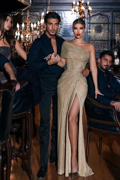 Yellow Prom, Grey Evening Dresses, Looks Pinterest, Tulle Evening Dress, Floor Length Prom Dresses, Prom Dress Inspiration, Perfect Prom Dress, فستان سهرة, Gala Dresses