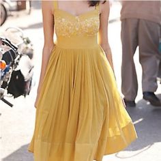 Questions? Leave A Comment Below! Camille Styles, Anita Dongre, Chanel Couture, Mode Vintage, Mode Inspiration, Looks Vintage, Look Chic, Yellow Dress, Sweet 16